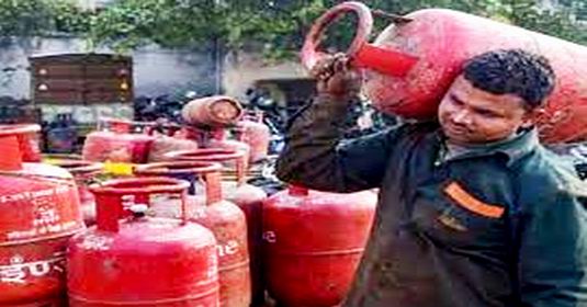 LPG सिलेंडर के दाम में गिरावट, जानें कितना हुआ सस्ता