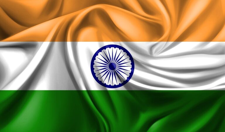 प्रधानमंत्री नरेंद्र मोदी ने अपने सोशल मीडिया अकाउंट की ‘डिस्प्ले’ तस्वीर पर तिरंगा लगाया