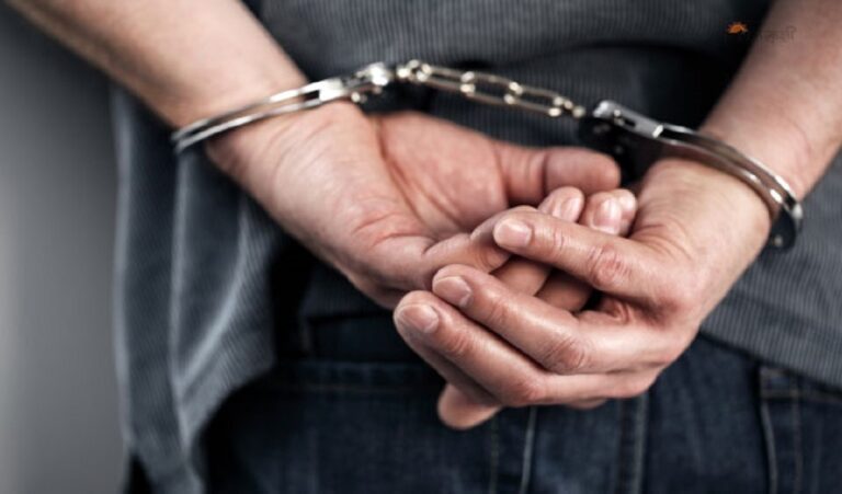 प्रतापगढ़ : चार अवैध देसी बम के साथ एक गिरफ्तार
