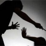 शिक्षक के मारने से छात्र के कान का फटा पर्दा, स्कूल से किया निलंबित