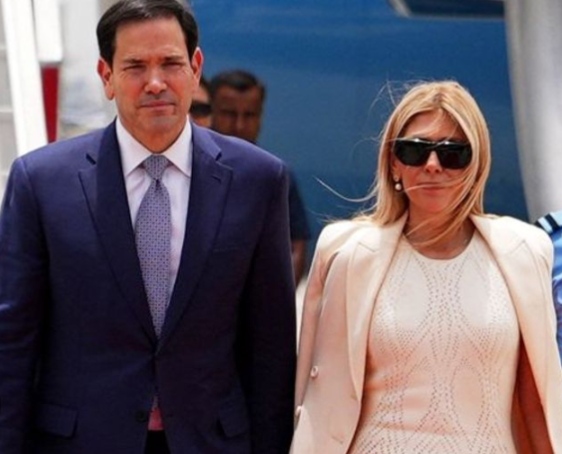 अमेरिकी विदेश मंत्री मार्को रूबियो ने पत्नी संग किया ताजमहल का दीदार, आगरा में कड़ी सुरक्षा व्यवस्था