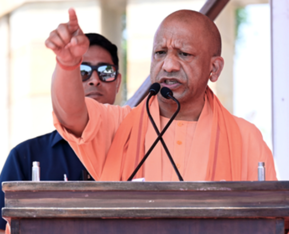 उत्तर प्रदेश में 81 हजार से अधिक पुलिस पदों पर भर्ती तेज करने के निर्देश, सीएम योगी ने तय की समयसीमा