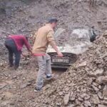 मानसून से पहले ही पहाड़ों पर आफत! शिमला में मलबे में दबीं गाड़ियां, कई घरों में घुसा पानी, 1-3 जुलाई तक भारी बारिश की चेतावनी