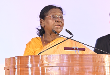 सिकल सेल उन्मूलन मिशन में बड़ी सफलता: राष्ट्रपति मुर्मु बोलीं- समय से पहले पूरा हुआ स्क्रीनिंग लक्ष्य