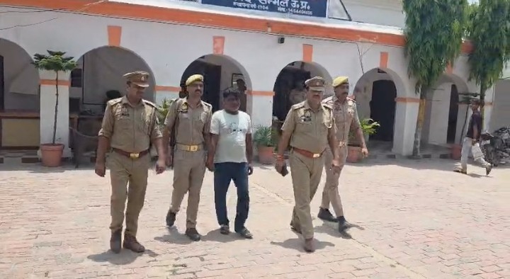 संभल हत्या का खुलासा: अवैध संबंधों के विवाद में राजेश प्रजापति की हत्या, आरोपी गिरफ्तार