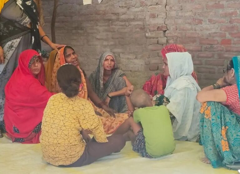 औरैया में आम के पेड़ से लटका मिला मजदूर का शव, पुलिस जांच में जुटी