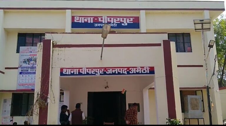 अमेठी में तेज रफ्तार बाइक खंभे से टकराई, एक युवक की मौत दूसरा गंभीर घायल
