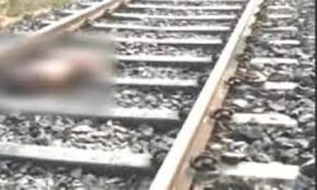 मिर्जापुर में रेलवे ट्रैक किनारे मिला दिल्ली निवासी अधेड़ का शव, ट्रेन से गिरने की आशंका