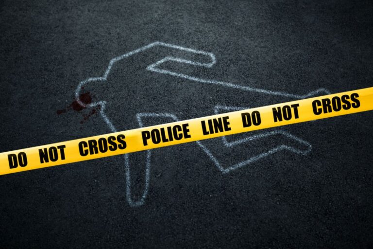 लखनऊ में जमीन के बंटवारे को लेकर खूनी विवाद: बेटे ने फावड़े से किया पिता पर हमला, इलाज के दौरान मौत