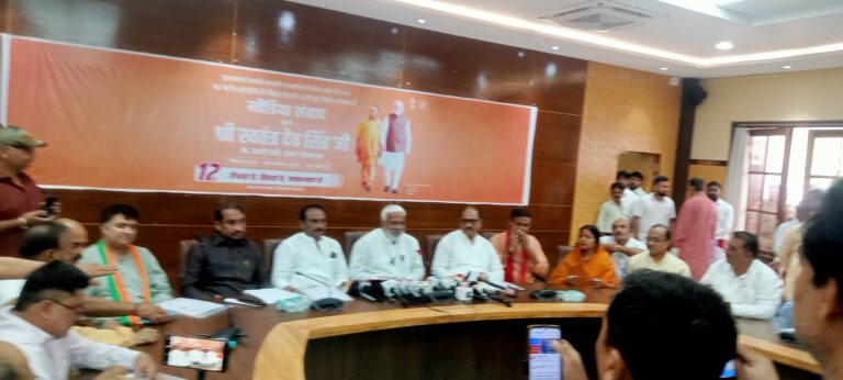 प्रयागराज में स्वतंत्र देव सिंह ने गिनाई मोदी सरकार की 12 साल की उपलब्धियां, विकास योजनाओं का किया उल्लेख