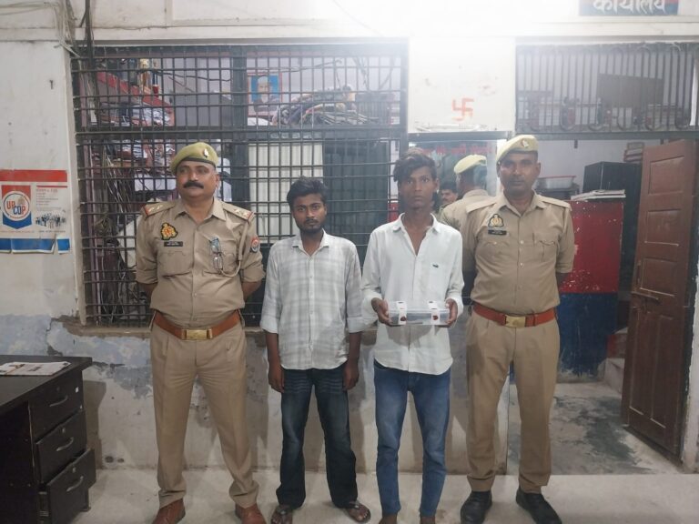 प्रयागराज में फाफामऊ कछार गोलीकांड का खुलासा: हादसा निकला ‘खेल-खेल में फायरिंग’, दो आरोपी गिरफ्तार, तमंचा और कार बरामद