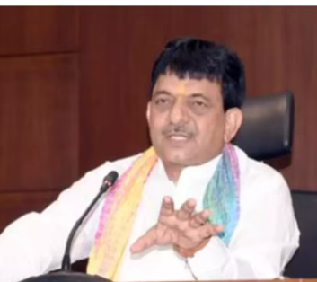 मुजफ्फरनगर में सीलिंग कार्रवाई पर मंत्री कपिल देव अग्रवाल सख्त, बोले- बिना नोटिस व्यापारियों को परेशान करना बर्दाश्त नहीं