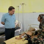 मुजफ्फरनगर में बच्ची पर कुत्तों के हमले के बाद हरकत में स्वास्थ्य विभाग, जिला अस्पताल पहुंचे CMO; आवारा कुत्तों को हटाने के निर्देश