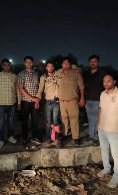 नोएडा में एटीएम ठगी गैंग का पर्दाफाश, मुठभेड़ के बाद तीन बदमाश गिरफ्तार