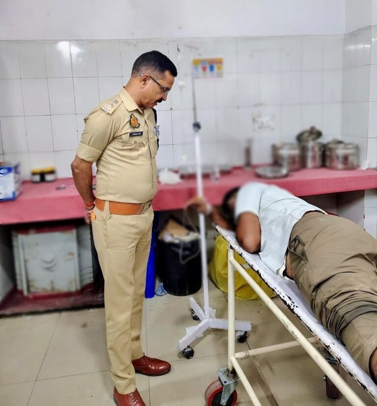 मुरादाबाद में मझोला फायरिंग कांड का 25 हजार का इनामी बदमाश मुठभेड़ में गिरफ्तार, पैर में लगी गोली