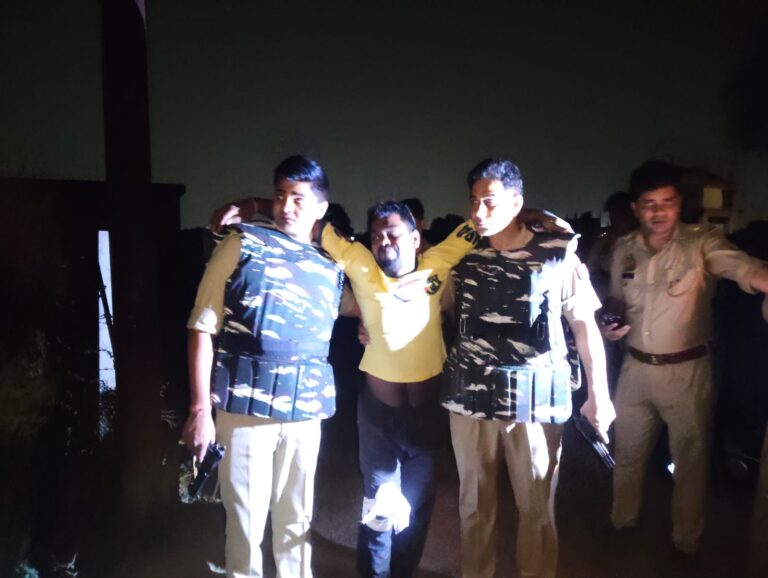 कानपुर में चेन लूटकर फरार हुआ शातिर पुलिस के जाल में फंसा, मुठभेड़ में लगी गोली; साथी अंधेरे में फरार
