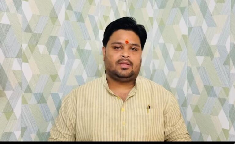 अजय राय के कार्यक्रम से पहले अयोध्या में यूथ कांग्रेस प्रदेश उपाध्यक्ष शरद शुक्ला हिरासत में