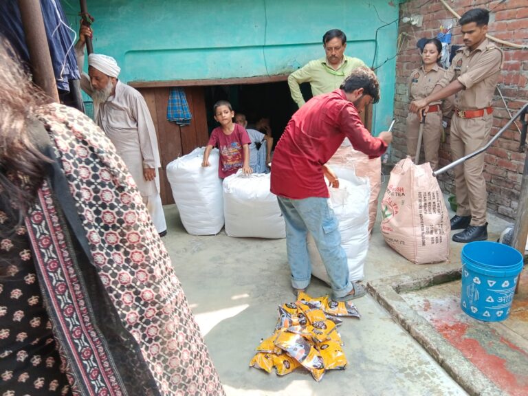 बाराबंकी में नकली चायपत्ती फैक्ट्री का भंडाफोड़! 800 किलो रंगी हुई चायपत्ती जब्त, STF-खाद्य विभाग की बड़ी कार्रवाई