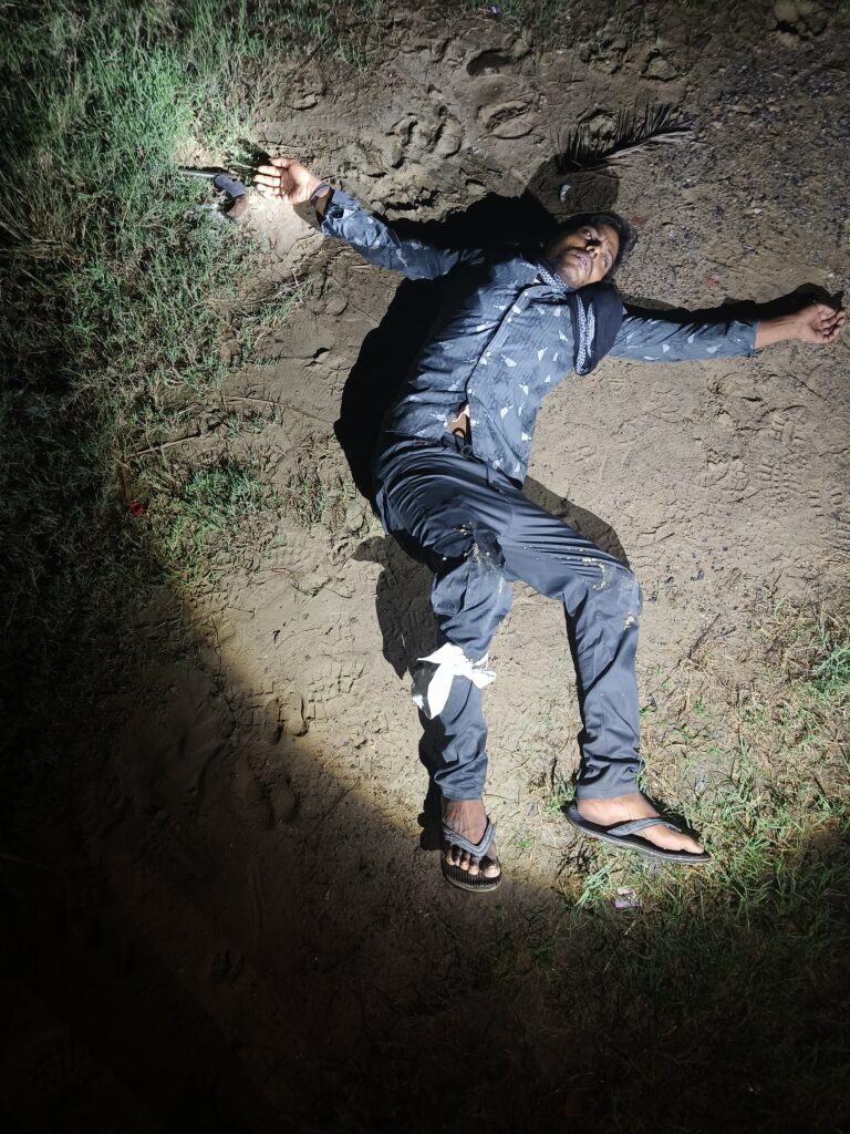 इटावा में पुलिस मुठभेड़, डॉक्टर से चेन लूट का आरोपी बदमाश गोली लगने से घायल; तमंचा और नकदी बरामद