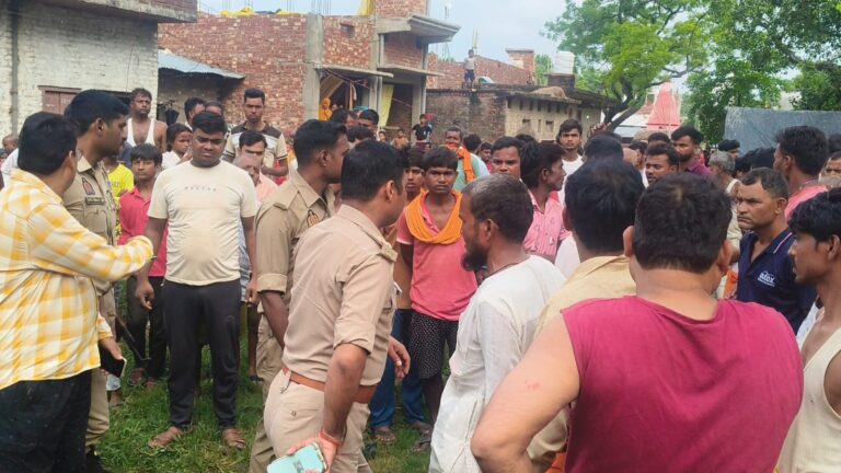 बहराइच में बेटे ने कुल्हाड़ी से की मां की हत्या, पुलिस ने आरोपी को हिरासत में लिया