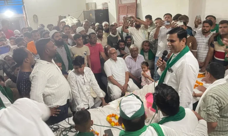 खतौली में भाकियू की हुंकार! किसान-मजदूर पंचायत से प्रशासन को अल्टीमेटम, समस्याएं नहीं सुलझीं तो होगा बड़ा आंदोलन