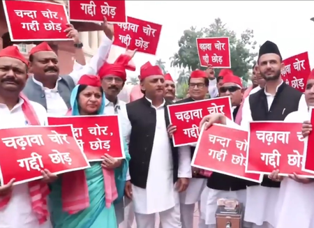 पेपर लीक पर अखिलेश का सरकार पर वार, बोले- सिर्फ कानून नहीं नीयत और व्यवस्था सुधारने से रुकेगा भ्रष्टाचार