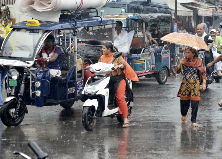 मुजफ्फरनगर में झमाझम बारिश से मौसम हुआ सुहाना, गर्मी-उमस से मिली बड़ी राहत
