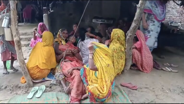 अमेठी में खेत से लौट रहे युवक की धारदार हथियार से हत्या, जमीन विवाद में भाई-भतीजे पर केस