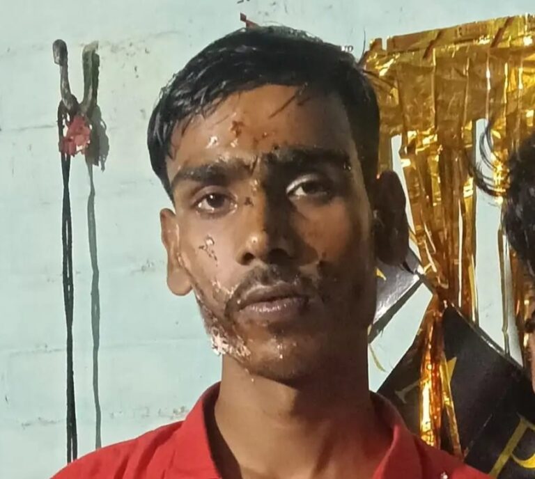 औरैया में फोन कॉल के बाद तनाव में आया ट्रक चालक, कमरे में फंदे से लटका मिला शव; मोबाइल की ऑडियो-वीडियो रिकॉर्डिंग खंगाल रही पुलिस