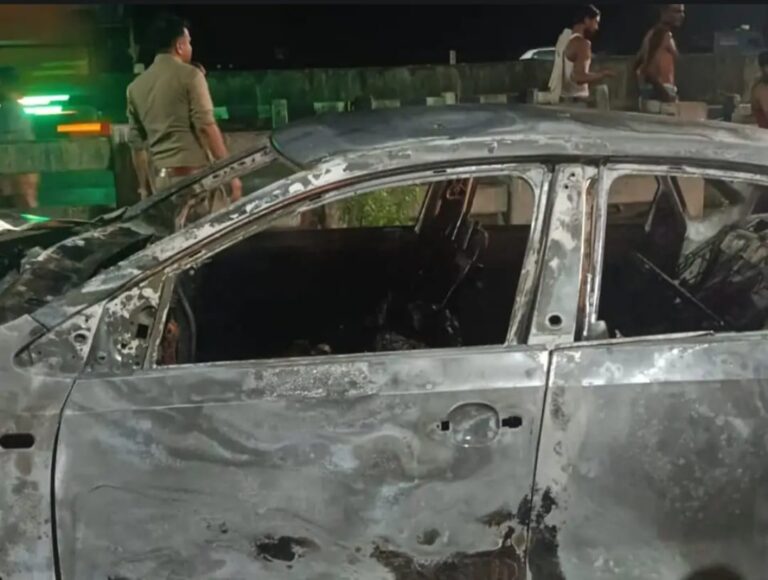 कानपुर देहात में दर्दनाक हादसा: डिवाइडर से टकराने के बाद कार में लगी आग, दो की जिंदा जलकर मौत