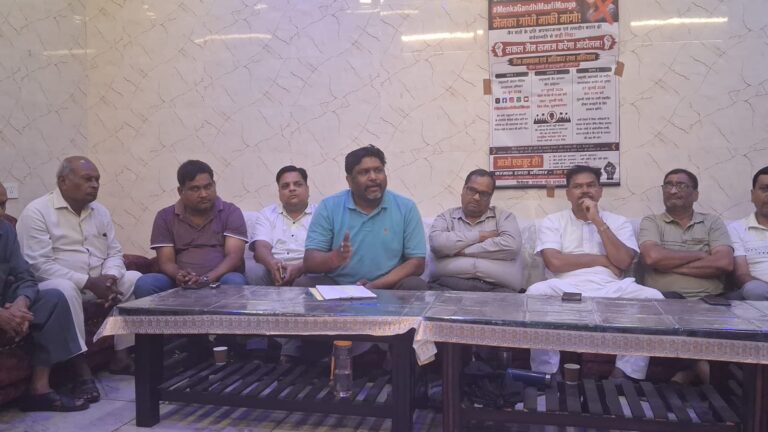 ‘सबूत दें या माफी मांगें’- मेनका गांधी के बयान पर भड़का सकल जैन समाज, पिच्छी विवाद को बताया निराधार