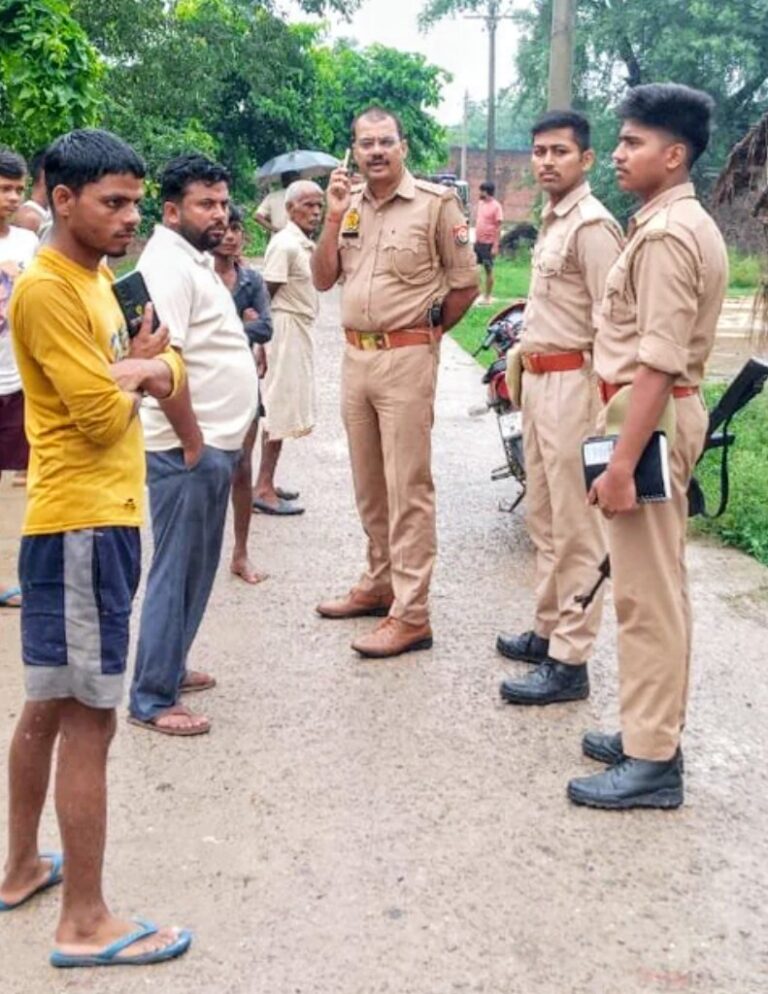 बहराइच में गोवंश पर भाले से हमला, ग्रामीणों में आक्रोश; दो आरोपियों पर मुकदमा दर्ज