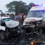 मुजफ्फरनगर: तेज रफ्तार कार की एम्बुलेंस से भीषण टक्कर, 2 की मौत, 5 घायल; नशे में होने की आशंका