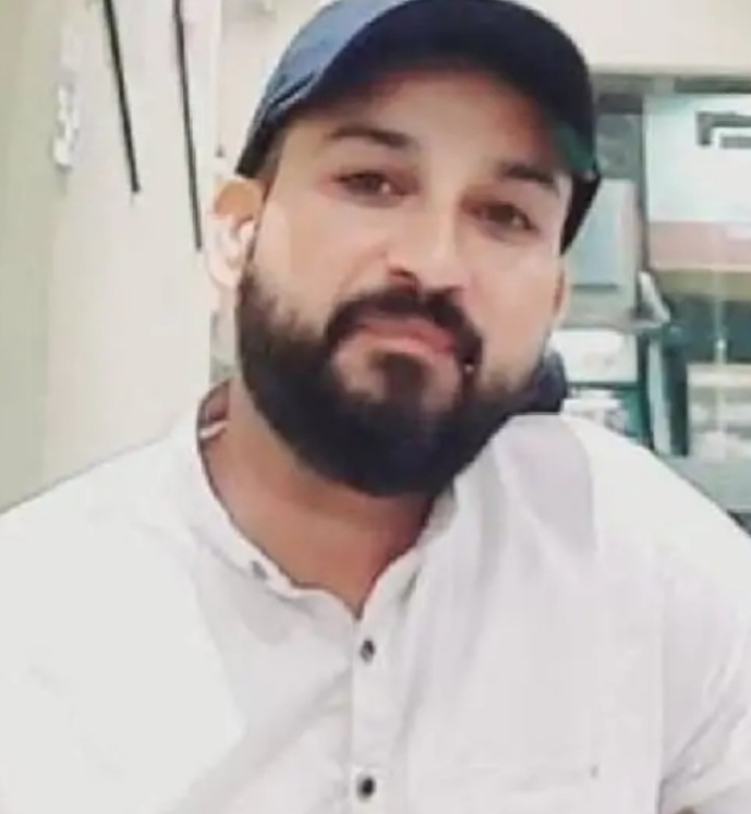 झांसी के रेस्टोरेंट में प्रधान पुत्र की सरेआम गोली मारकर हत्या, CCTV के सहारे आरोपियों की तलाश
