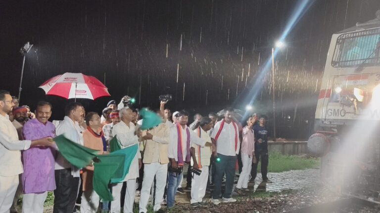 मीरजापुर में लूसा रेलवे स्टेशन पर शुरू हुआ मूरी एक्सप्रेस का नियमित ठहराव, यात्रियों को मिली बड़ी राहत