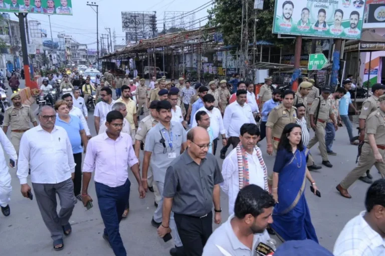 कांवड़ यात्रा की तैयारियों पर सरकार का फोकस, मंत्री कपिल देव अग्रवाल ने अफसरों संग किया मैराथन निरीक्षण