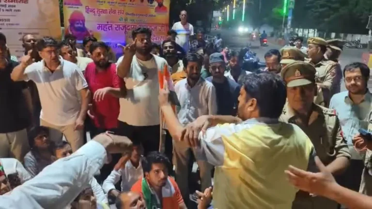 महावीर चौक विवाद: सपा नेता दंपती समेत कई पर मुकदमा, प्रदर्शन के दौरान मारपीट का आरोप