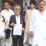 जौनपुर में भाकपा का पुलिस पर बड़ा आरोप, कार्यकर्ताओं से आधार-पैन और बैंक पासबुक मांगने पर उठे सवाल