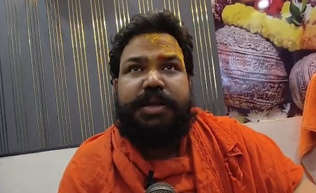 राम मंदिर में CEO की कुर्सी पर संतों का सवाल! बोले—मंदिर कंपनी नहीं, परंपरा से चलेगा; नियुक्ति हुई तो आंदोलन