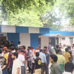 कल्याणपुरी में सफाईकर्मी अनिल की चाकू से हत्या, परिजनों ने की आरोपी को फांसी देने की मांग