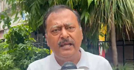 25 लाख छात्रों को फ्री टैबलेट पर कांग्रेस का योगी सरकार पर हमला, कहा- चुनाव नजदीक आते ही शुरू हो गई ‘रेवड़ी’ की राजनीति