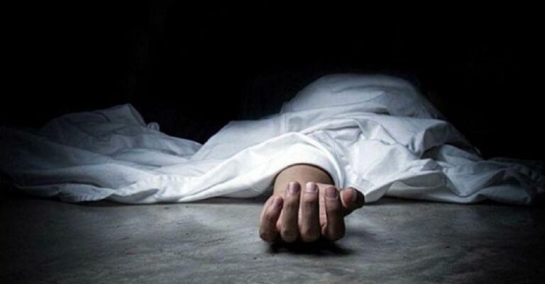 नोएडा में दो युवकों की मौत से सनसनी! पत्नी से विवाद के बाद युवक ने उठाया खौफनाक कदम, दूसरे की संदिग्ध हालत में मौत