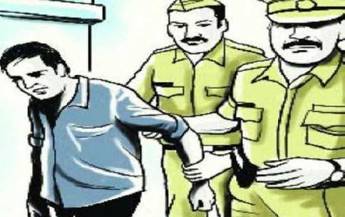 नोएडा पुलिस की बड़ी कार्रवाई, छह वाहन चोर गिरफ्तार; 15 चोरी के दोपहिया वाहन बरामद