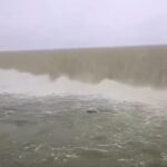 झांसी में बारिश का कहर! पहली बार ओवरफ्लो हुआ सुकवा-डुकवा डैम, बेतवा नदी में छोड़ा गया 30 हजार क्यूसेक से ज्यादा पानी