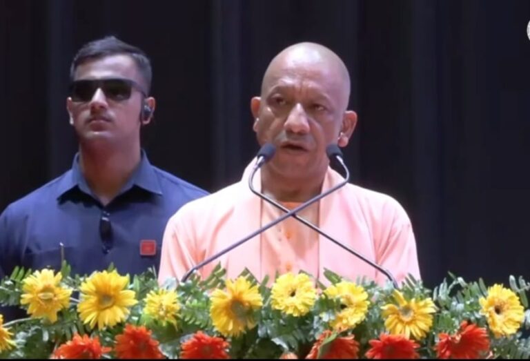 पीआरडी जवानों को योगी सरकार की बड़ी सौगात, अब ₹600 रोजाना ड्यूटी भत्ता और परिवार समेत ₹5 लाख तक मुफ्त इलाज