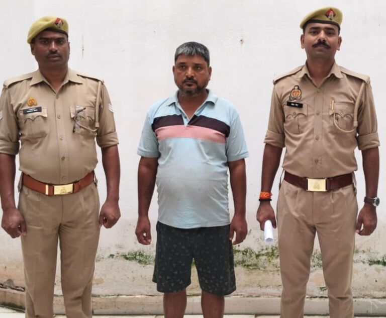 मीरजापुर में पेट्रोल पंप से चोरी ट्रैक्टर-ट्रॉली बरामद, एक आरोपी गिरफ्तार