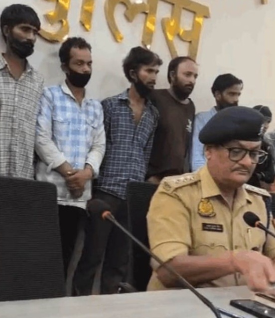 गाजियाबाद में नवजातों का सौदा करने वाले गिरोह का भंडाफोड़! 5 मासूम बरामद, 7 आरोपी गिरफ्तार