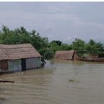 फर्रुखाबाद में गंगा का रौद्र रूप! खतरे के निशान पर पहुंचा जलस्तर, 100 गांव बाढ़ की चपेट में