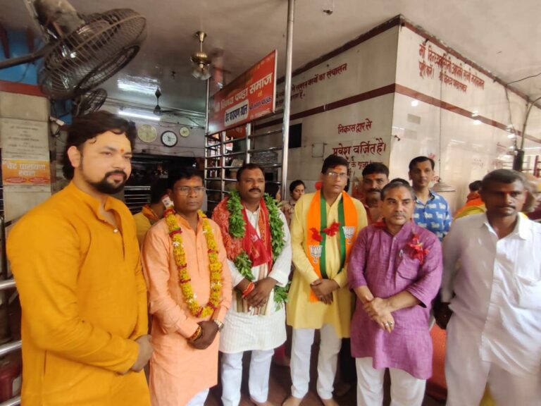 मीरजापुर में पहली बार पहुंचे भाजपा प्रदेश मंत्री राकेश बिंद, कार्यकर्ताओं ने जगह-जगह किया भव्य स्वागत