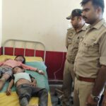 बांदा में करंट में चिपके थे दो मासूम भाई, फरिश्ता बनकर पहुंचे पुलिसकर्मी; लकड़ी के डंडे से बचाई दोनों की जान